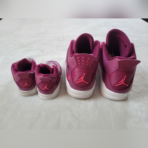 Jordans Retro 4 Valentine 2019 Special Edition - Picture 4 of 6
